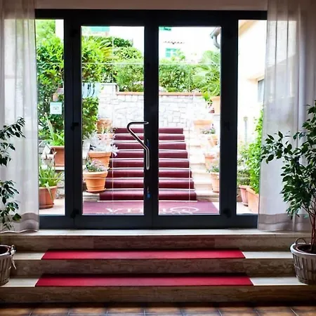 La Stella 3* セッケト