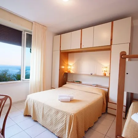 La Stella 3* セッケト